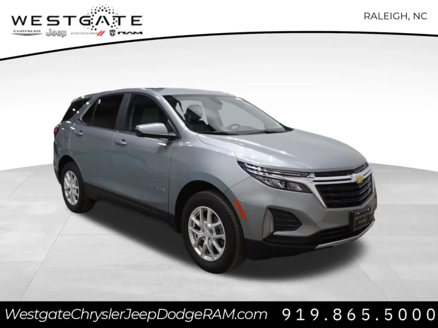 2023 Chevrolet Equinox LT photo 1