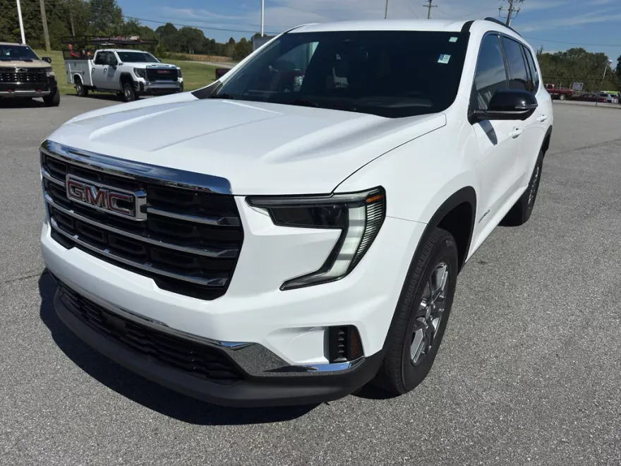 2025 Gmc Acadia Elevation photo 1