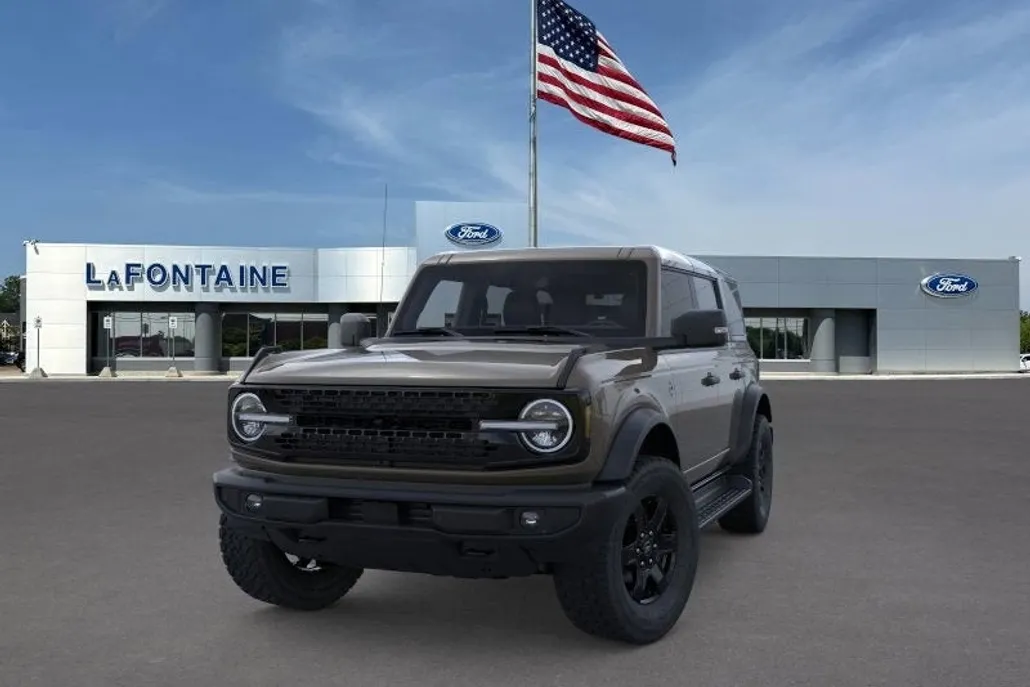 2025 Ford Bronco Outer Banks photo 1