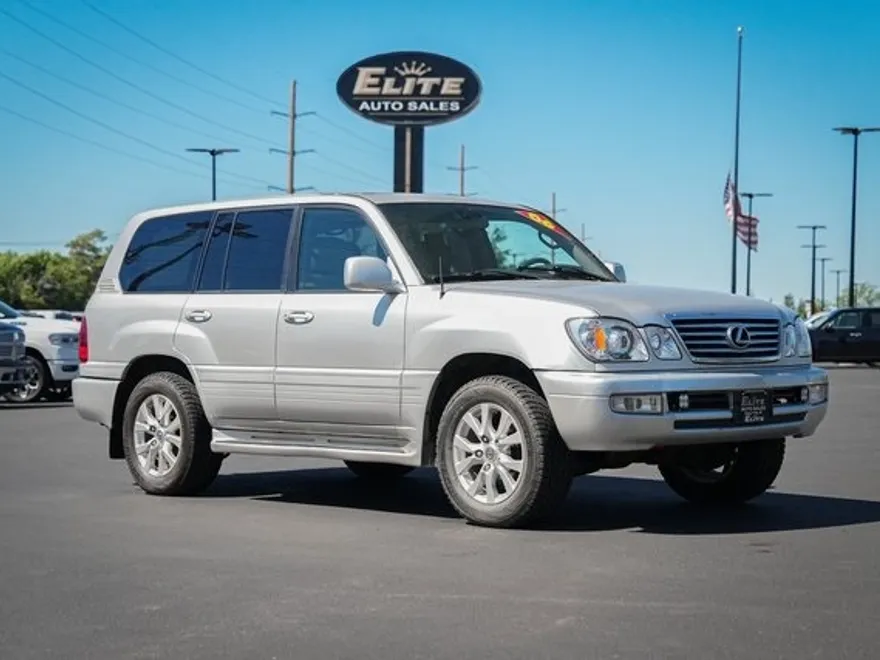2006 Lexus LX 470 photo 1