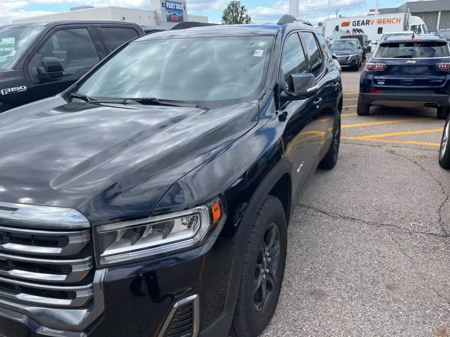 2023 Gmc Acadia AT4 photo 1