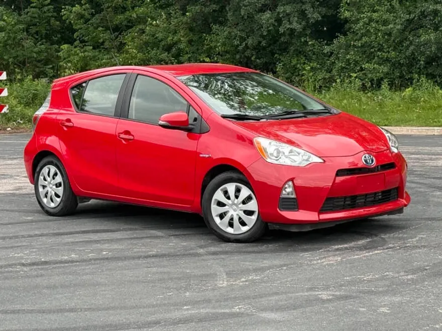 2012 Toyota Prius C Two photo 1