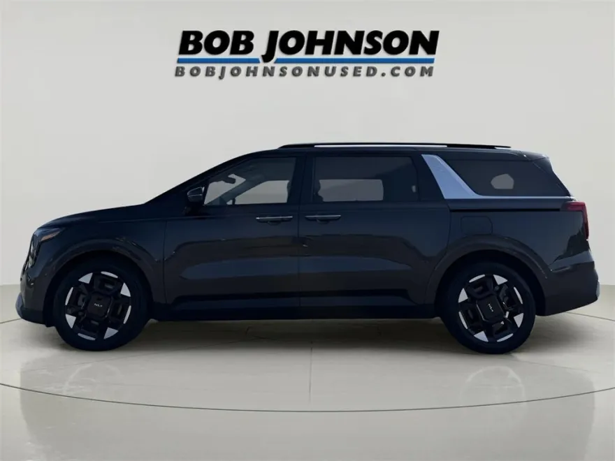 2025 Kia Carnival EX photo 1