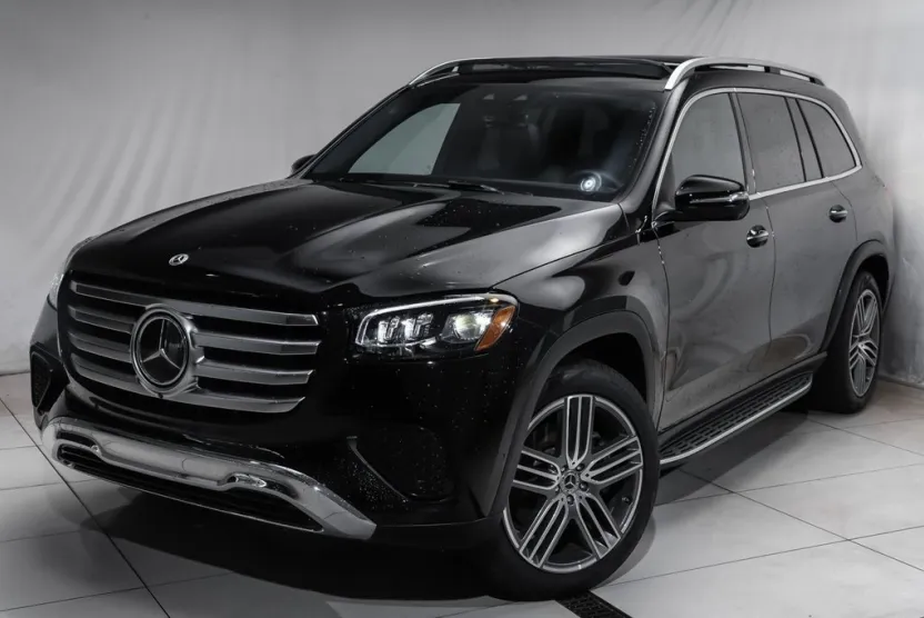2026 Mercedes Benz GLS 450 4MATIC photo 1