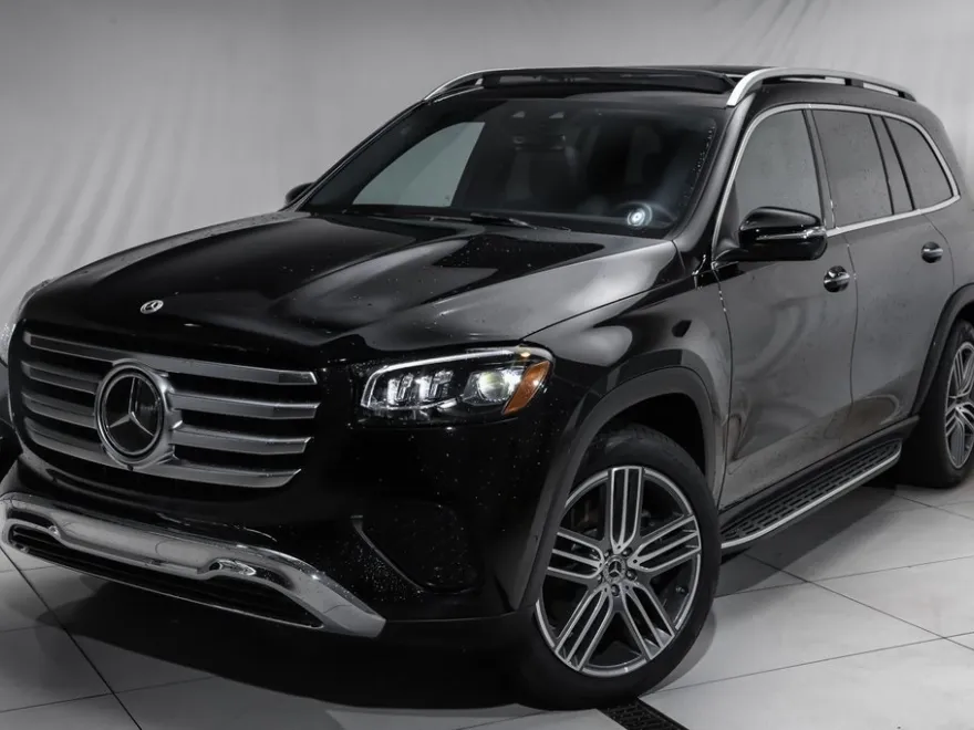 2026 Mercedes Benz GLS 450 4MATIC photo 1