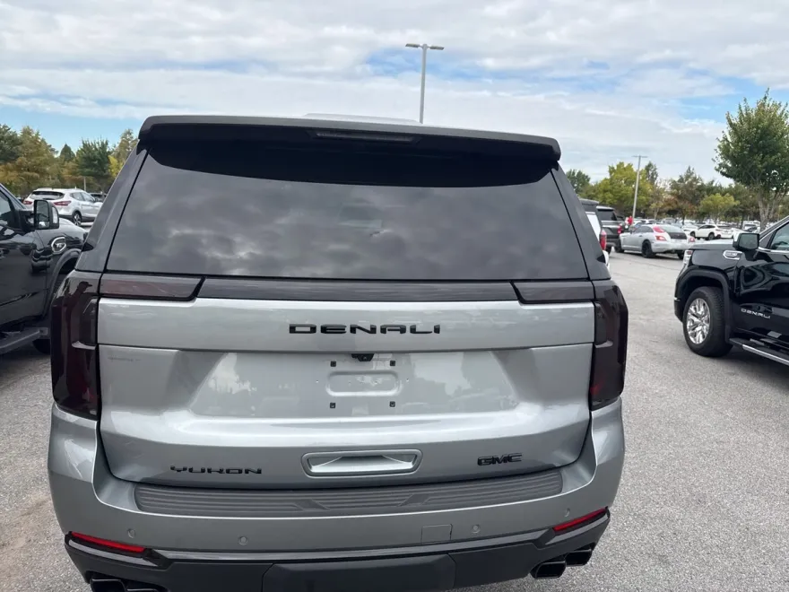 2025 Gmc Yukon Denali photo 1