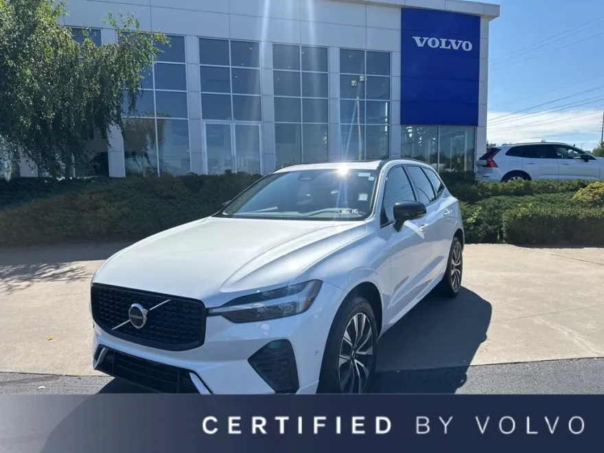2025 Volvo XC60 B5 Plus photo 1