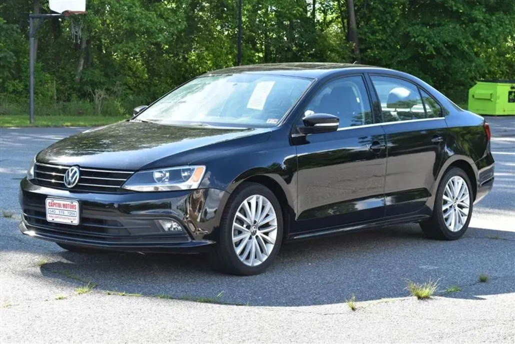 2015 Volkswagen Jetta 1.8T SE photo 1