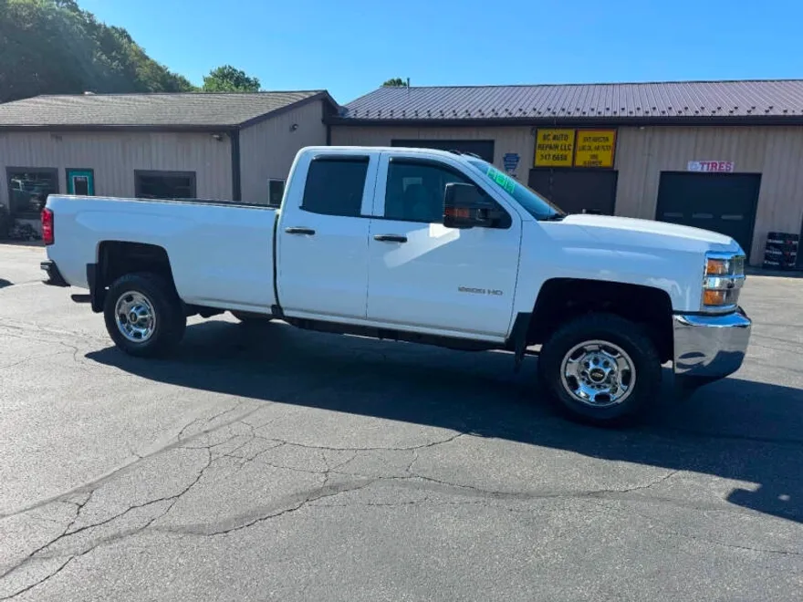 2019 Chevrolet Silverado 2500HD Work Truck photo 1