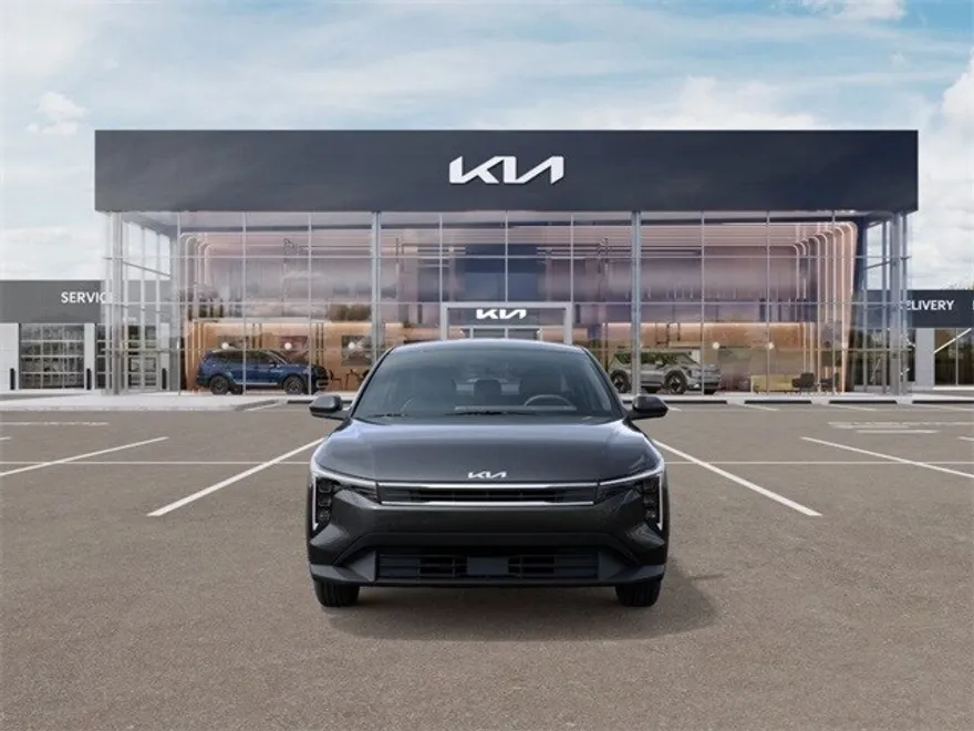 2025 Kia K4 LX photo 1
