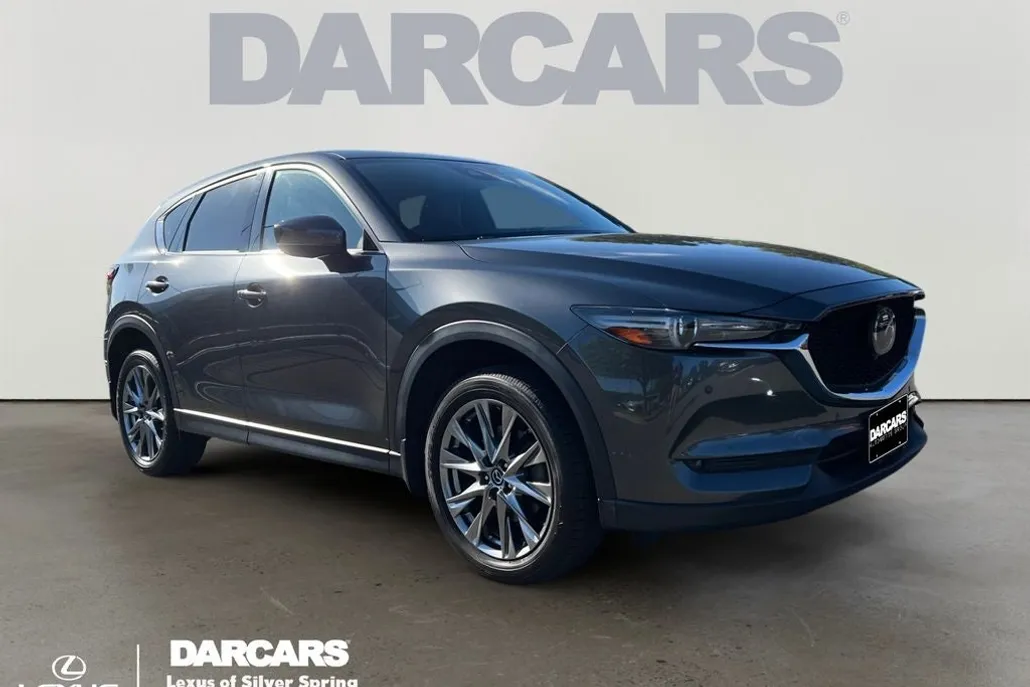 2019 Mazda CX-5 Signature photo 1