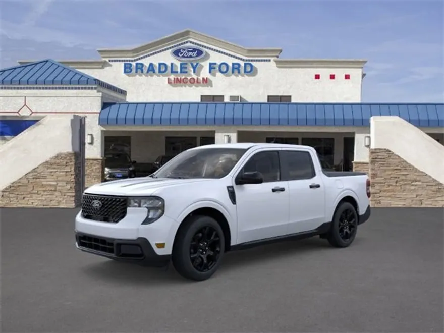 2025 Ford Maverick XLT photo 1