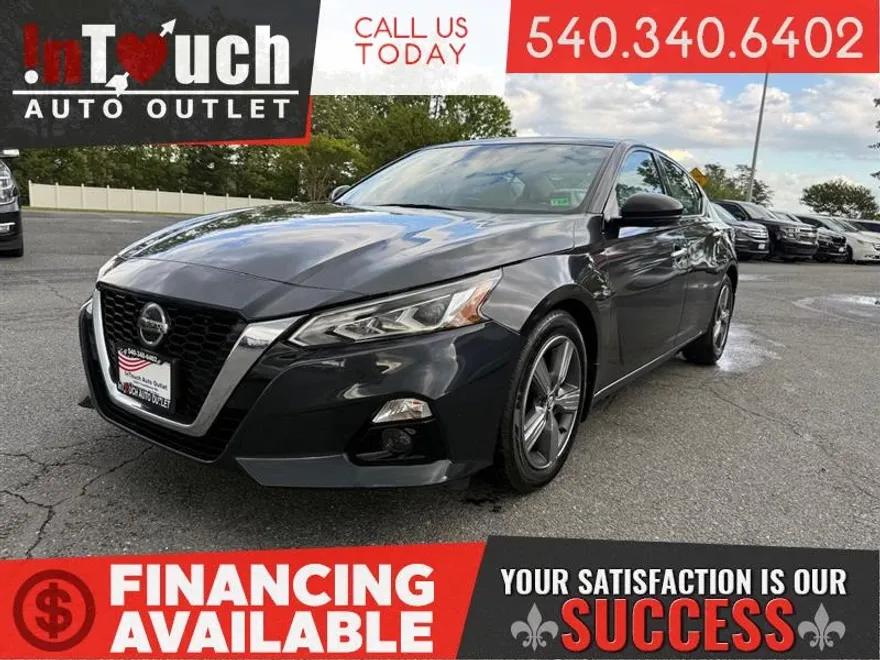 2019 Nissan Altima SL photo 1
