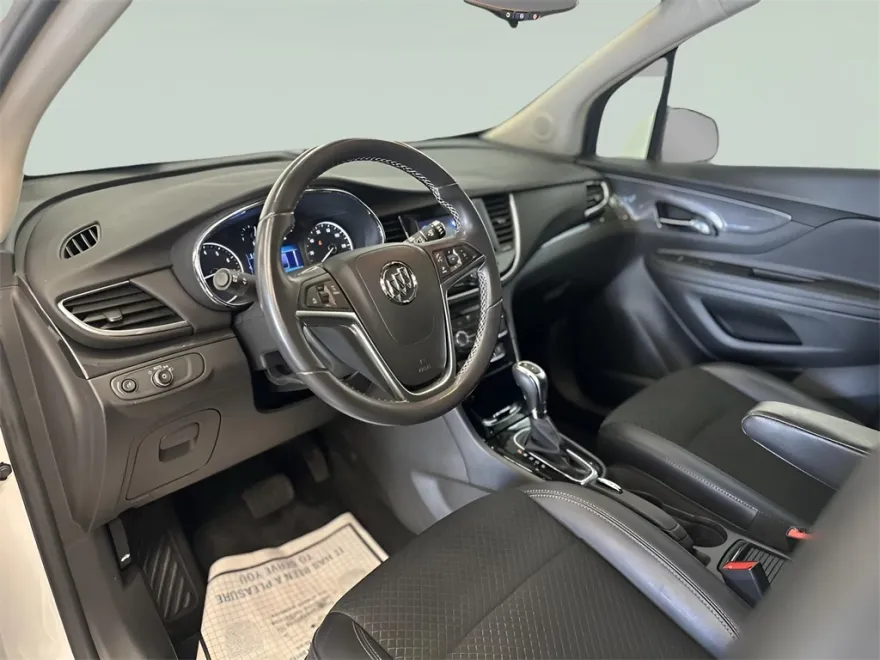 2022 Buick Encore Preferred photo 1