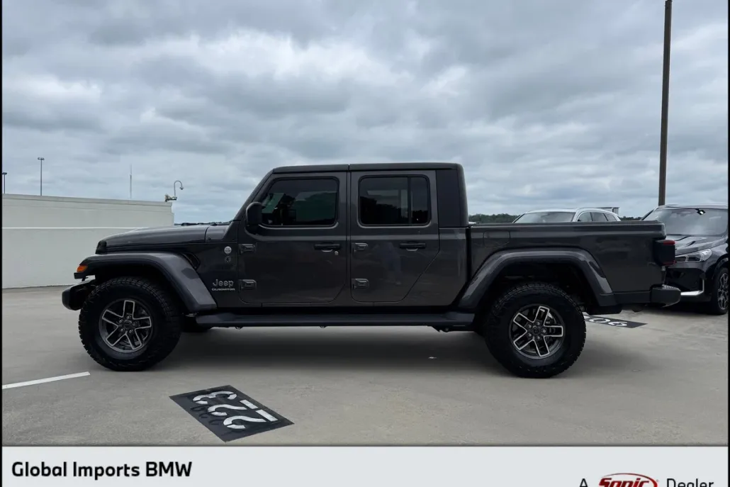2020 Jeep Gladiator Overland photo 1