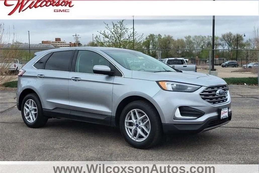 2022 Ford Edge SEL photo 1