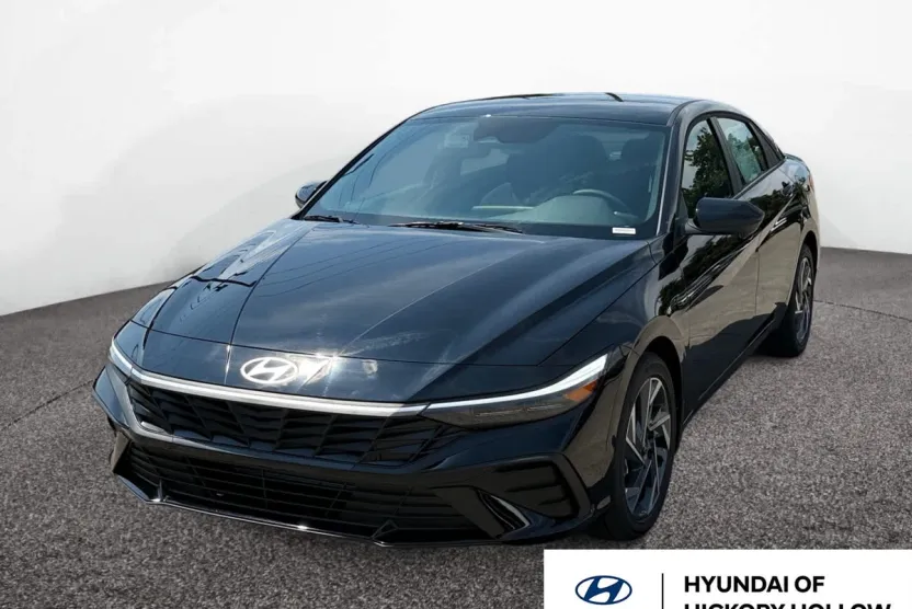 2025 Hyundai Elantra SEL Sport photo 1