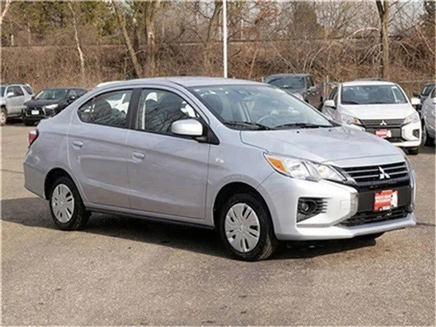 2024 Mitsubishi Mirage G4 ES photo 1
