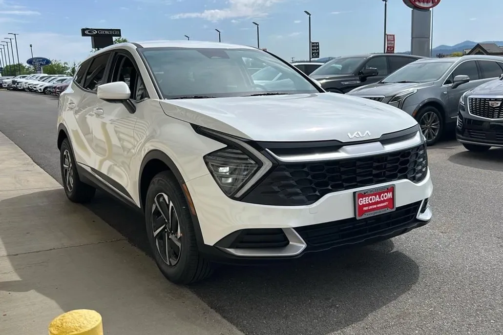 2025 Kia Sportage Hybrid LX photo 1