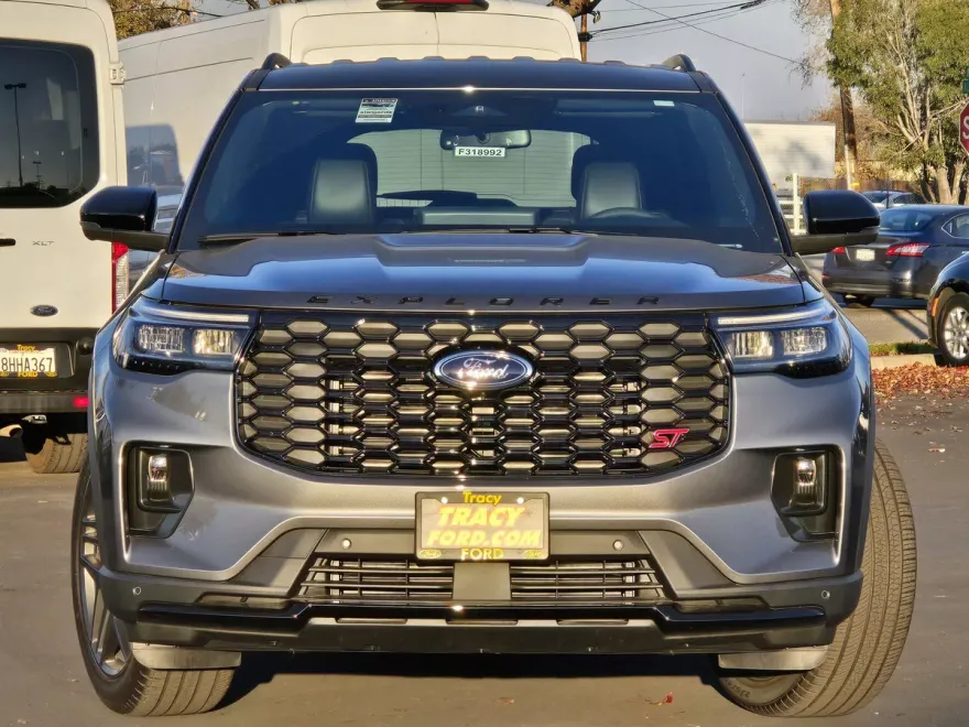 2025 Ford Explorer ST photo 1