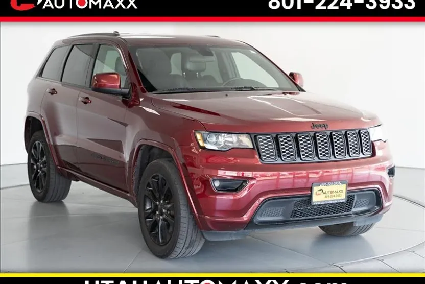 2021 Jeep Grand Cherokee Laredo X photo 1