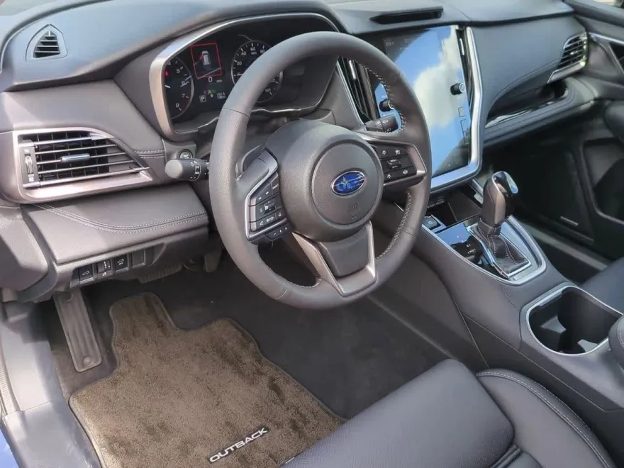 2025 Subaru Outback Limited photo 1