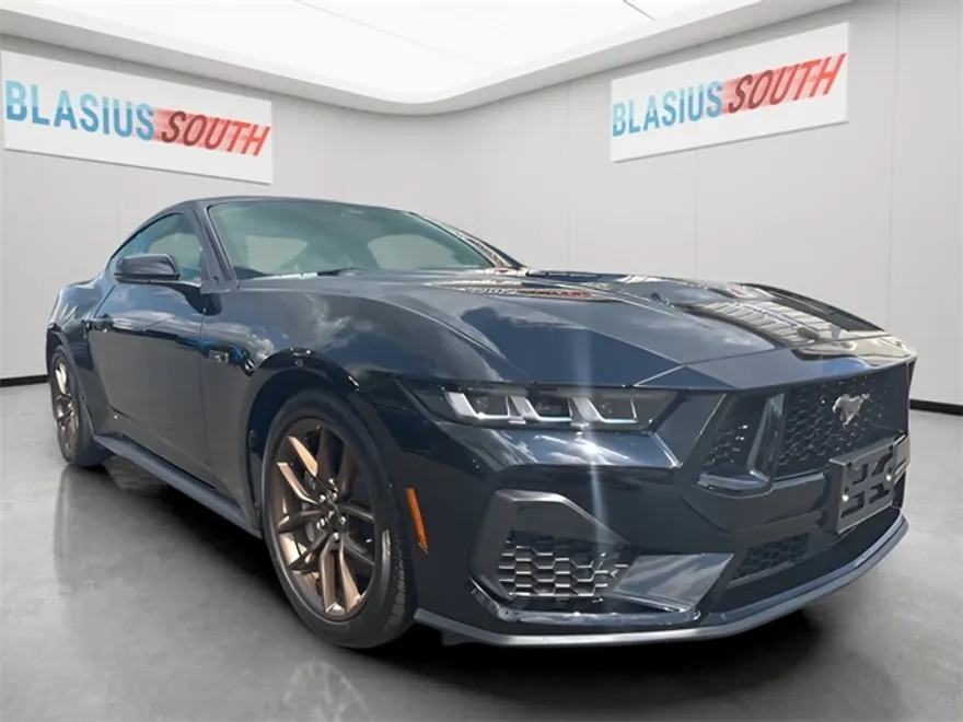 2024 Ford Mustang GT Premium photo 1