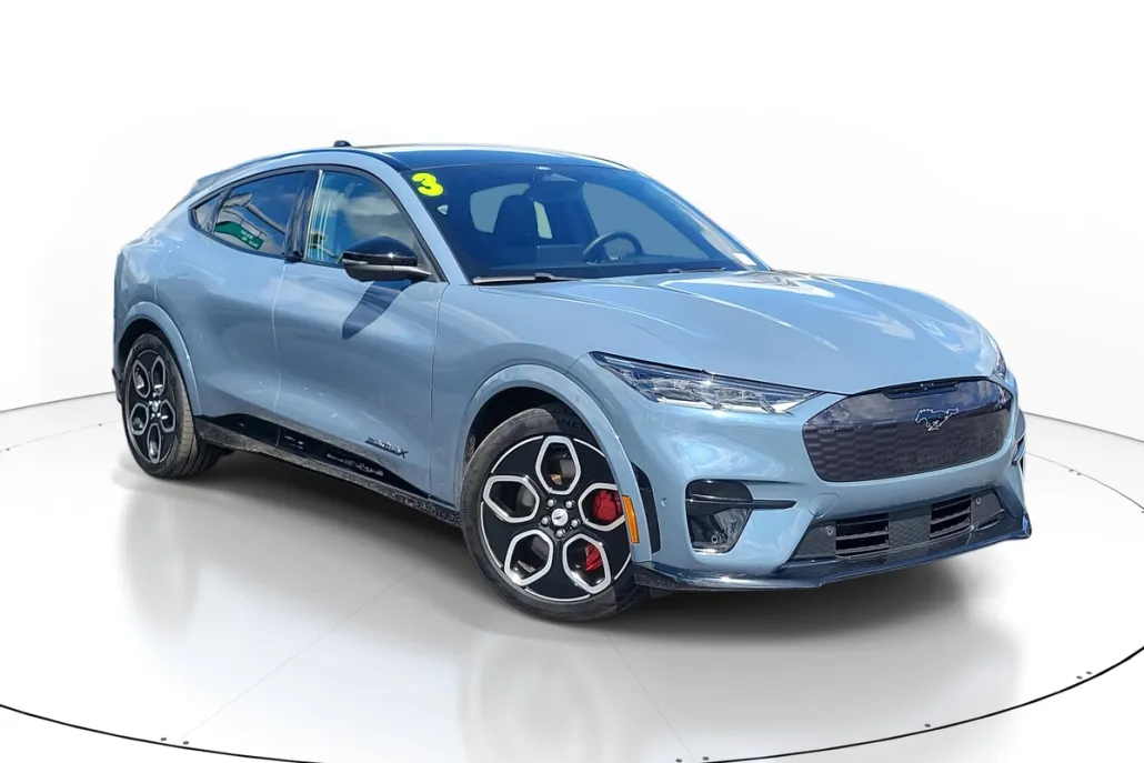 2023 Ford Mustang Mach-E GT photo 1