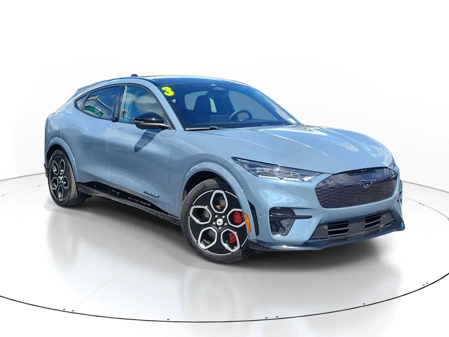 2023 Ford Mustang Mach-E GT photo 1