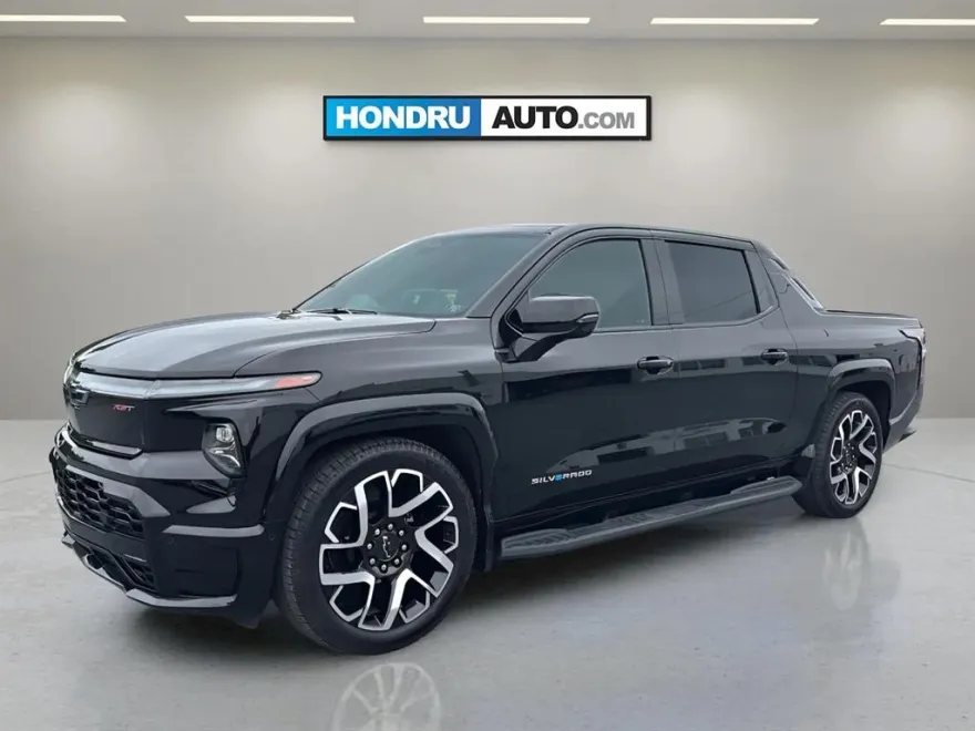 2024 Chevrolet Silverado EV RST photo 1