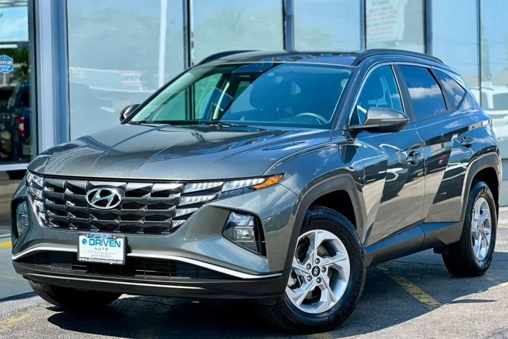 2022 Hyundai Tucson SEL photo 1
