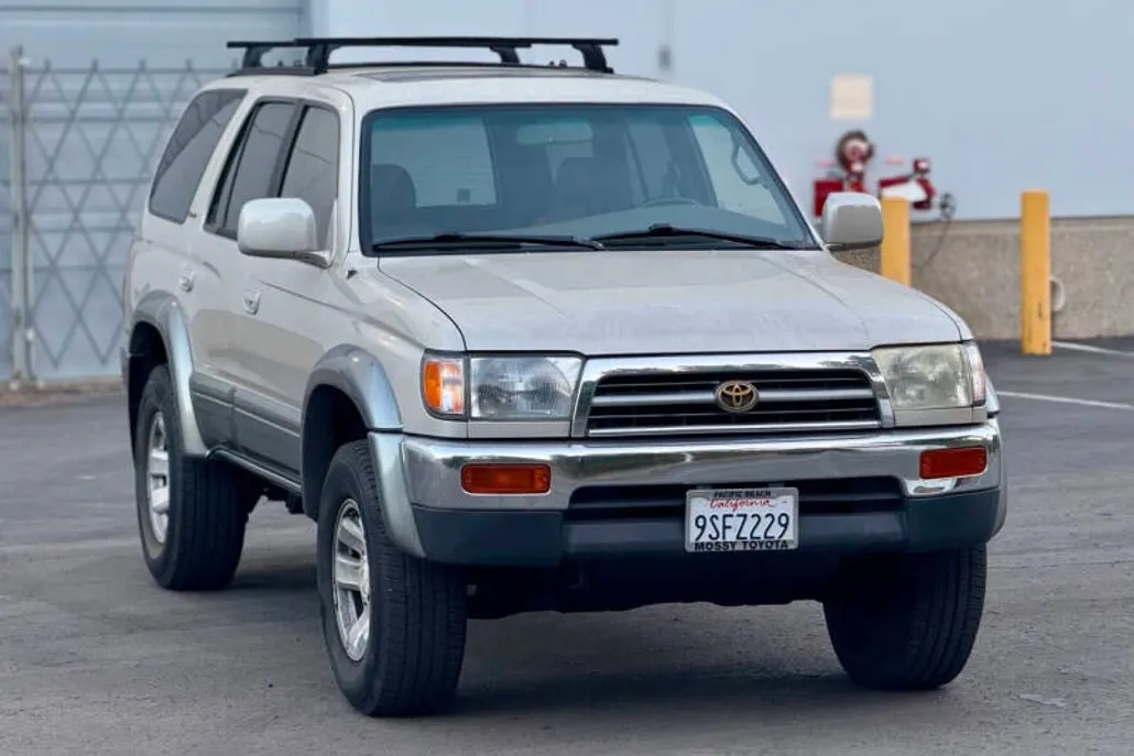 1997 Toyota 4Runner Limited photo 1