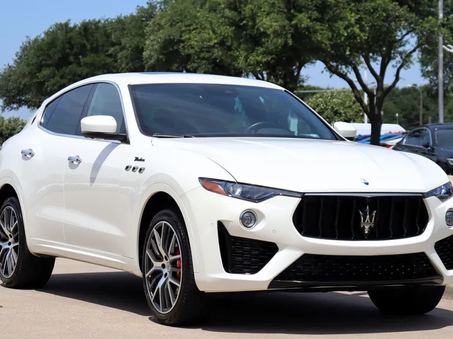 2022 Maserati Levante Modena photo 1