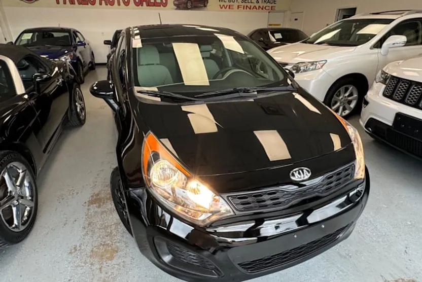 2013 Kia Rio LX photo 1