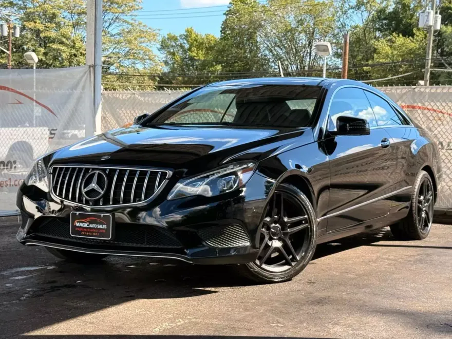 2014 Mercedes Benz E 350 4MATIC Coupe photo 1