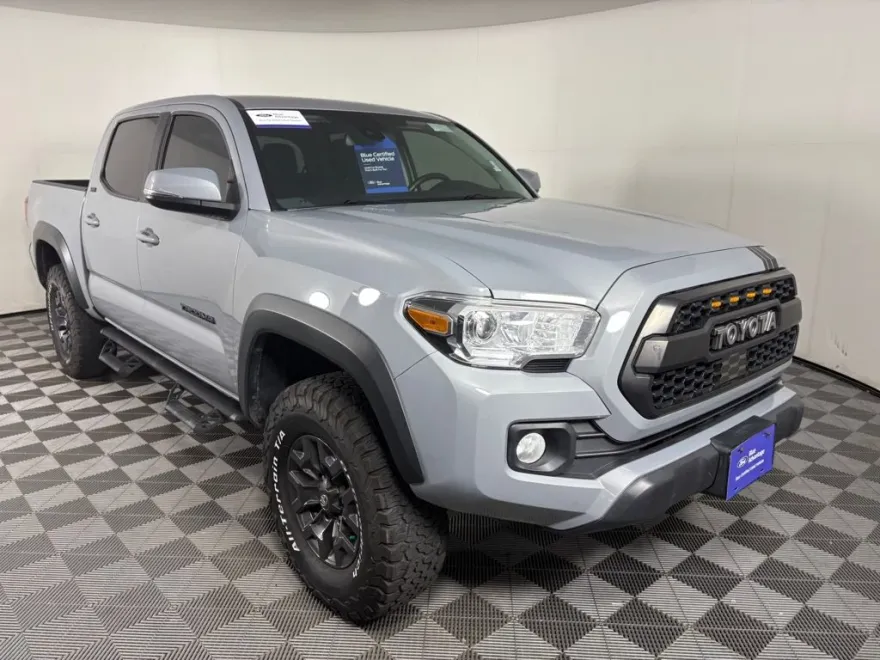 2021 Toyota Tacoma SR5 V6 photo 1