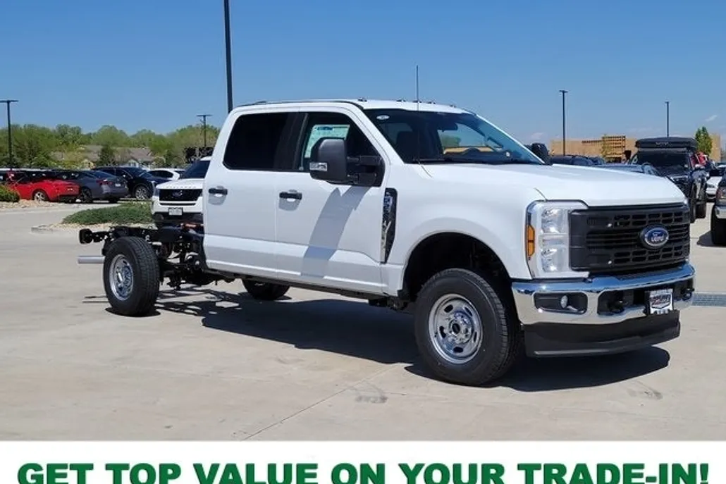 2025 Ford F-250 photo 1