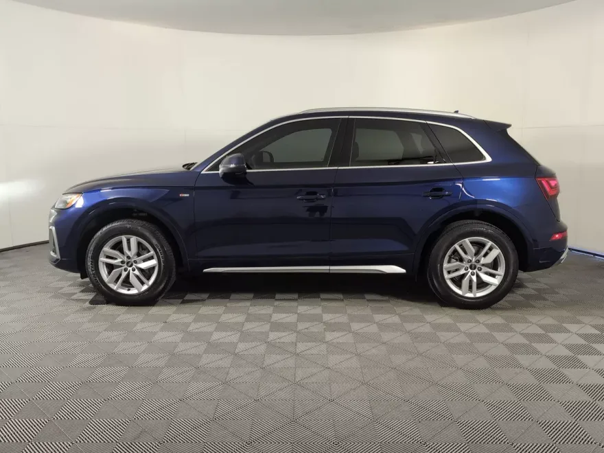 2022 Audi Q5 45 S line Premium photo 1