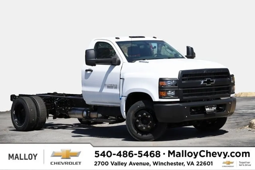 2024 Chevrolet Silverado 5500HD Work Truck photo 1