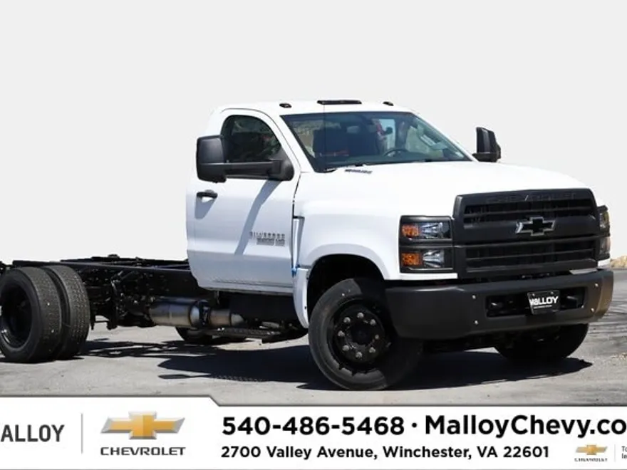 2024 Chevrolet Silverado 5500HD Work Truck photo 1