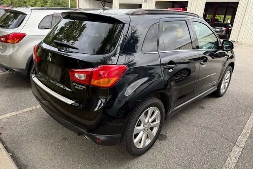 2015 Mitsubishi Outlander Sport GT photo 1