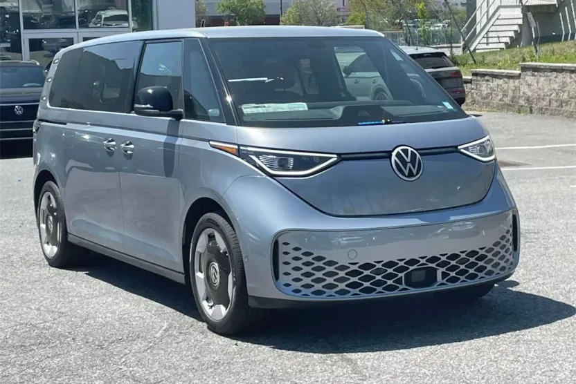 2025 Volkswagen ID. Buzz Pro S photo 1