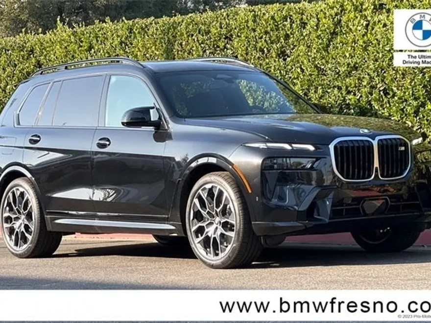 2025 Bmw X7 M60i photo 1