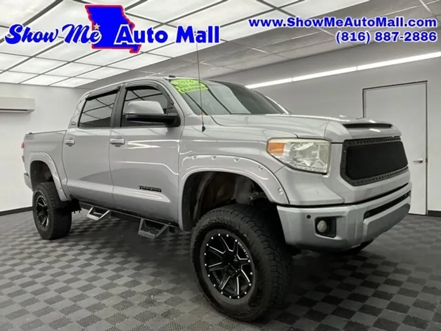 2016 Toyota Tundra Limited photo 1