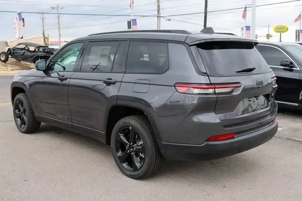 2025 Jeep Grand Cherokee Altitude X photo 1