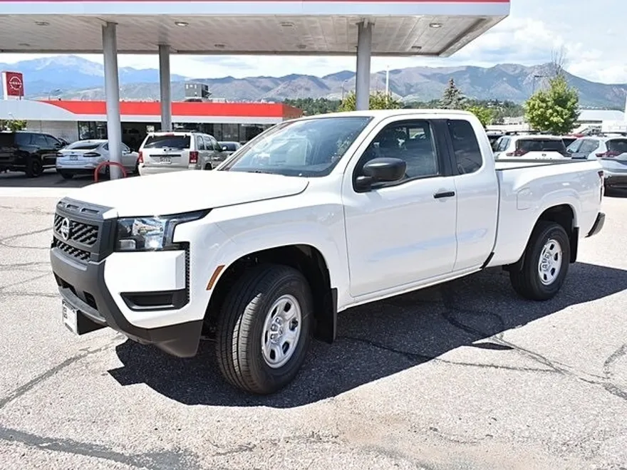 2025 Nissan Frontier S photo 1