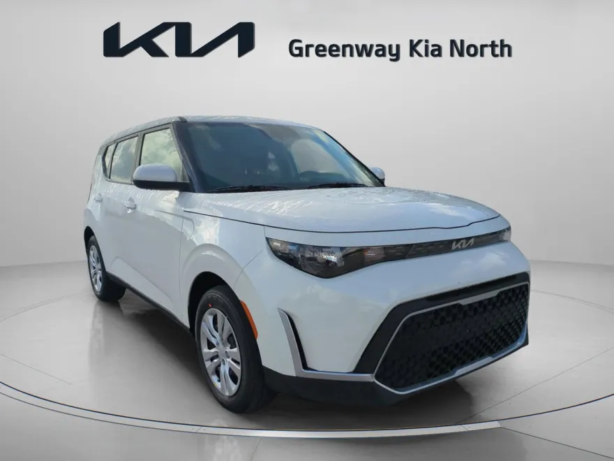 2025 Kia Soul LX photo 1