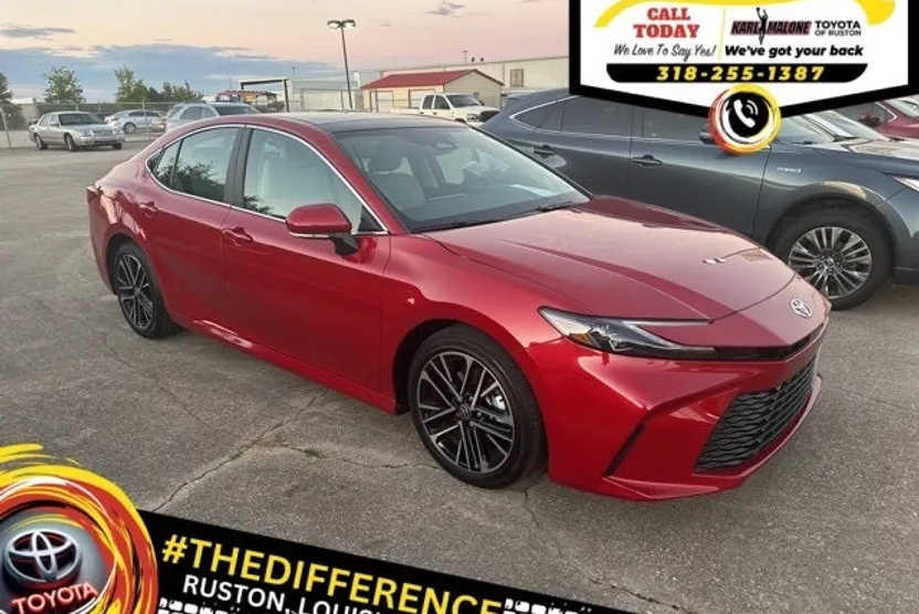 2025 Toyota Camry Base photo 1