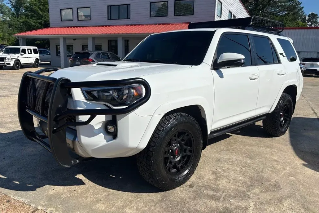 2023 Toyota 4Runner TRD Premium photo 1