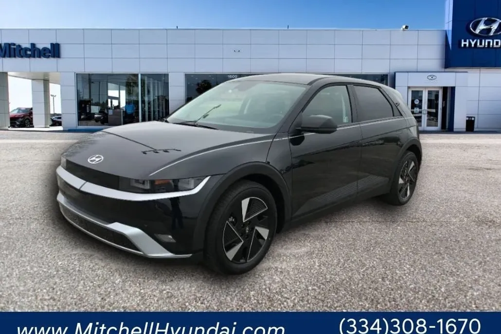 2025 Hyundai Ioniq 5 SE photo 1